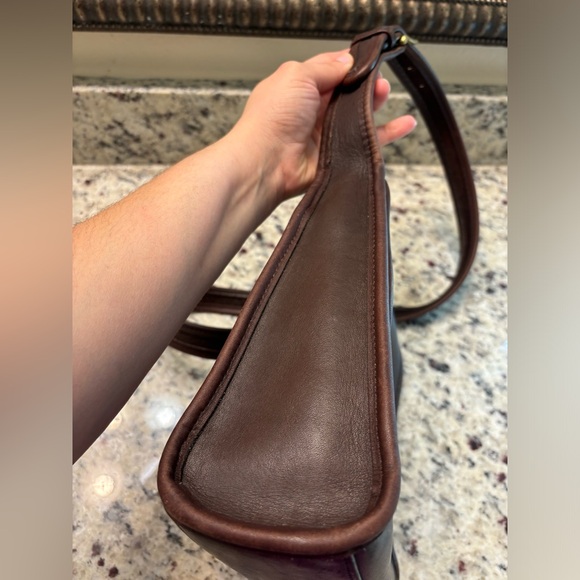 Vintage Coach Shelbourne 9038 - Picture 6 of 14